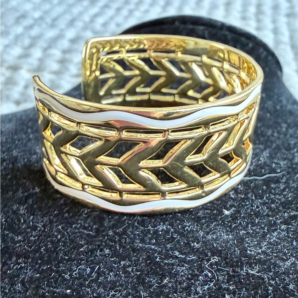 Asha Skinny Cala Cuff - Picture 3 of 4